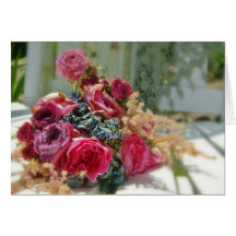 Capullos de rosa de YE del frunce Felicitacion