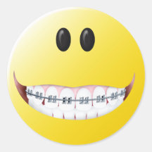 Cara del smiley de los apoyos pegatinas redondas