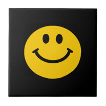 Cara sonriente amarilla azulejos