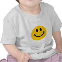 Cara sonriente amarilla camisetas