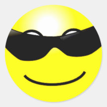 Cara sonriente amarilla de las gafas de sol fresca etiqueta
