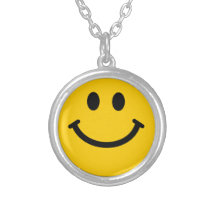 Cara sonriente amarilla joyeria