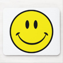 Cara sonriente de la felicidad tapetes de ratón