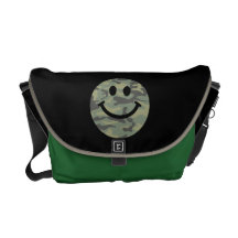 Cara verde del smiley de Camo Bolsas De Mensajería