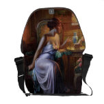 Carlier: Señora elegante con el collar bolsas messenger