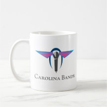 Carolina congriega la taza de café