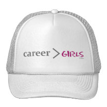 Carrera sobre el gorra de los muchachos