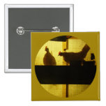 Casa de pollo pin