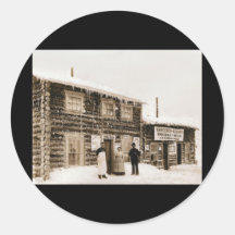 Casa el Yukón, Alaska del imán circa 1890s Etiquetas Redondas