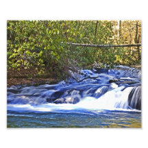 Cascada de precipitación del río fotografías  