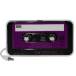 Casete púrpura de la etiqueta del vintage altavoces de viajar