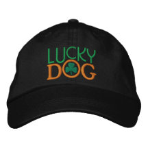 Casquillo afortunado del perro por SRF Gorras De Béisbol Bordadas