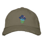 Casquillo del arte: Pensamientos en un pote y una  gorras bordados