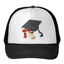 Casquillo y diploma de la graduación gorro