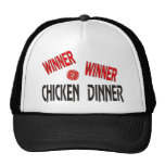Cena del pollo del ganador del ganador gorro