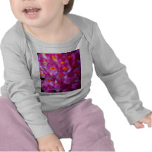 cerrado para arriba de la flor de la orquídea camisetas
