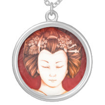 Cerrados de los ojos del geisha del cuello colgantes