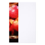 Cesta de manzanas en cocina papeleria personalizada