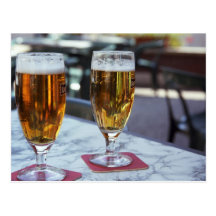Chablis; dos cervezas frescas en 42 grados de vera postal
