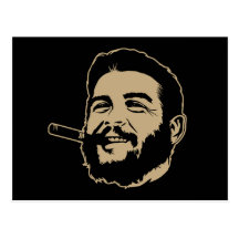 Che Guevara con la postal del retrato del cigarro