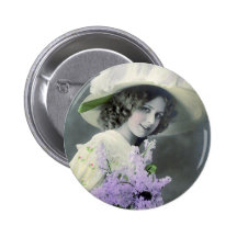 "Chica bonito con el vintage de la lila" Pins