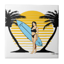 Chica de la persona que practica surf azulejo