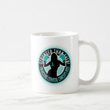 Chica del boxeo del cáncer de cuello del útero tazas de café