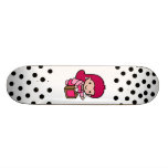 Chica del político patín personalizado