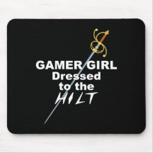 Chica del videojugador vestido al puño tapete de ratón