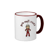 Chica ligero en uniforme rojo de la banda taza de café