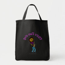 Chica oscuro que toca el saxofón bolsa