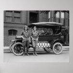 Chicas del coche antiguo, los años 20 poster