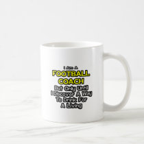 Chiste del entrenador de fútbol. Bebida para una v tazas