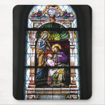 churchwindow en Brezje-Eslovenia Tapetes De Ratón