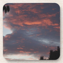 cielo rojo en la noche posavaso