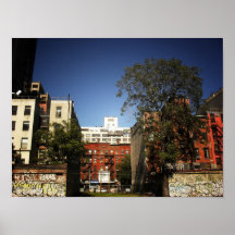 Cielos azules sobre el East Village, pequeño Posters