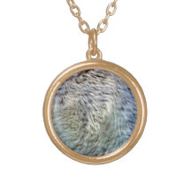 Ciérrese encima de textura de la zalea collares personalizados