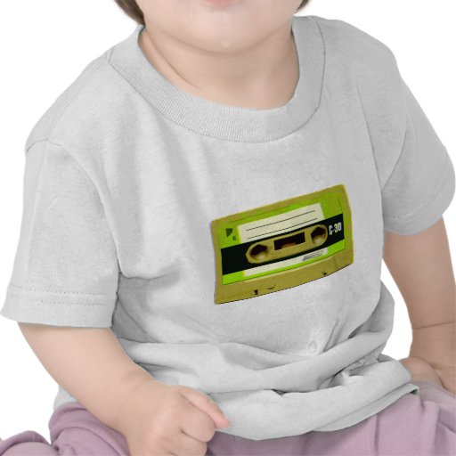 Cinta de casete retra de la verde lima camisetas
