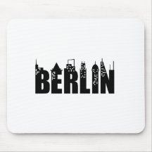 Ciudad de los rascacielos del horizonte de Berlín Tapete De Ratón