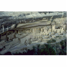 Ciudad debajo de la roca escultura fotográfica