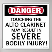 Clarinet del alto del peligro posters