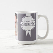Clase gris de taza de la graduación de 2012 fotogr