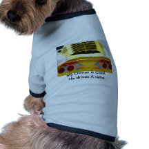 Coche de deportes camisetas mascota
