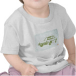 Coche del dibujo animado camisetas