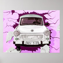 Coche trabante y muro de Berlín rosado/de la lila Poster