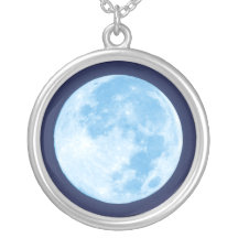 Collar azul de la Luna Llena