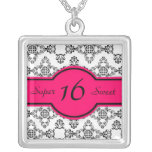Collar blanco negro del dulce 16 de las rosas fuer