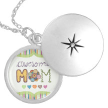 Collar caprichoso del Doodle de la mamá impresiona