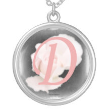 Collar de la letra D