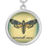 Collar de la polilla de Mori del recuerdo
